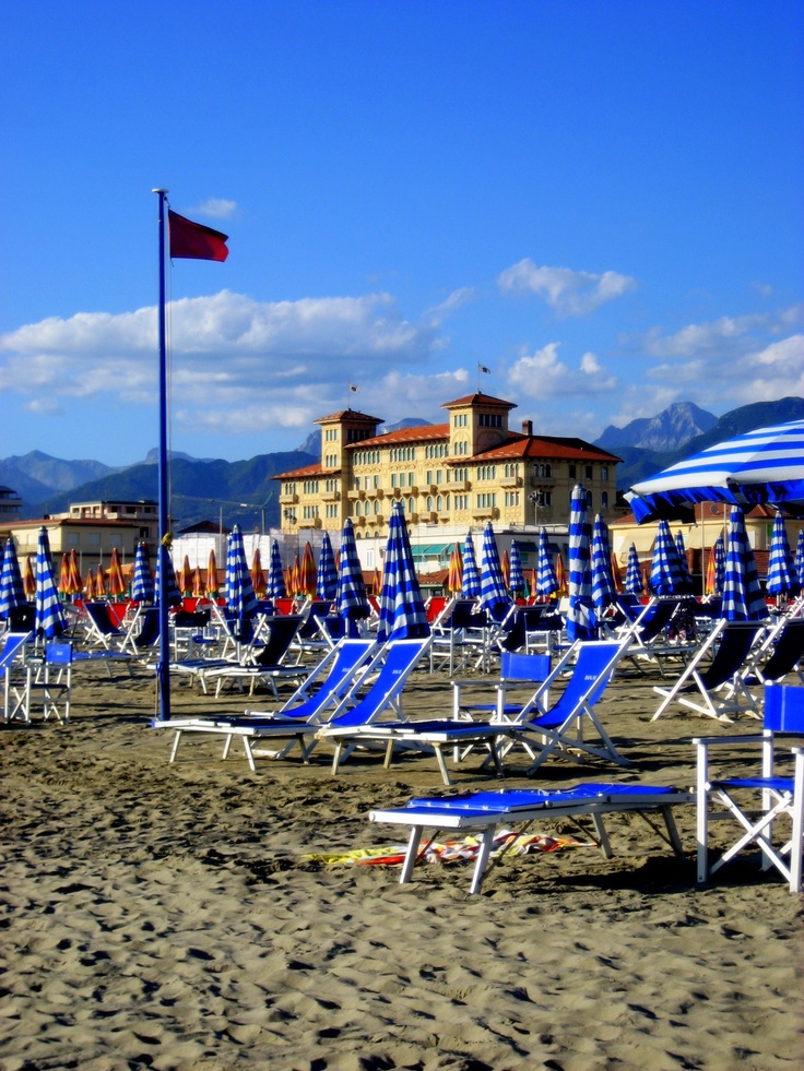 The beautiful beaches of Viareggio